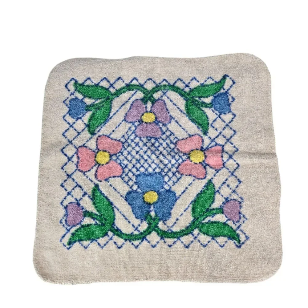 Lot 2 Vtg JP Stevens Utica Fine Arts Washcloth Flower Trellis Beige Multicolor